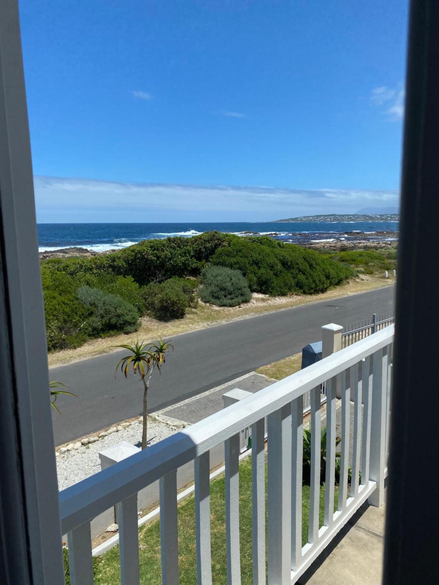 Shore'S Edge Luxury Oceanfront Home Hermanus Esterno foto