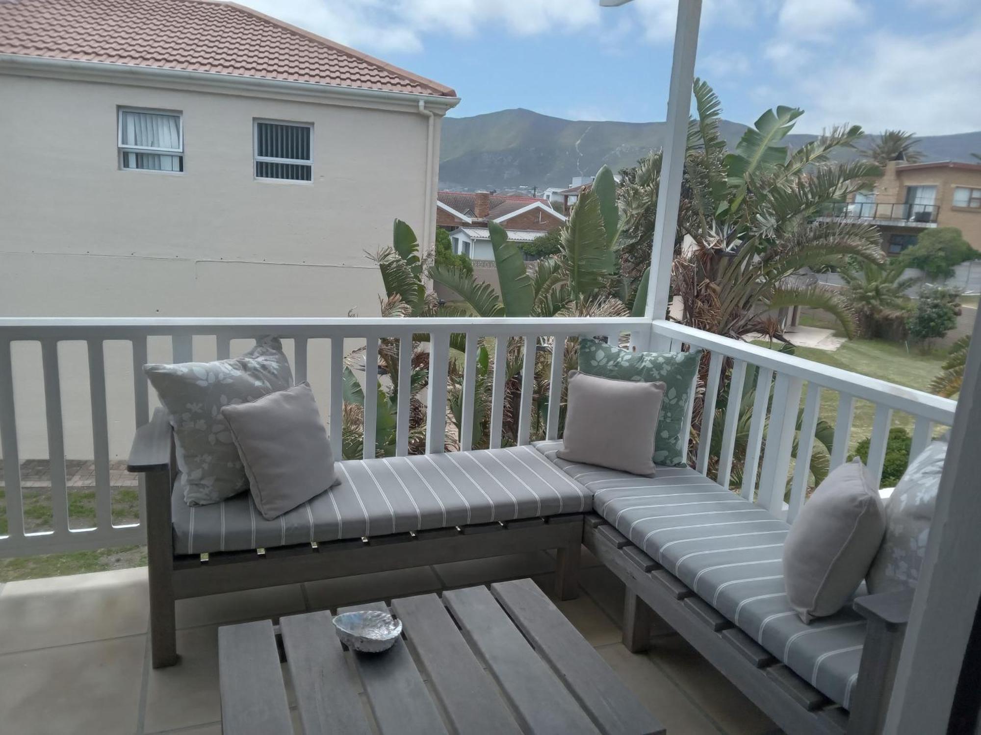 Shore'S Edge Luxury Oceanfront Home Hermanus Esterno foto